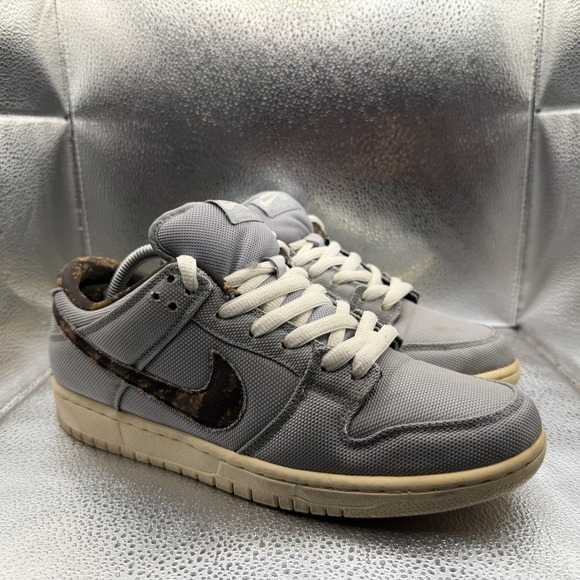 Size 9.5 Nike SB Dunk Low Wolf Gray Digi Camo Mens Lace Up Sneaker 304292-054